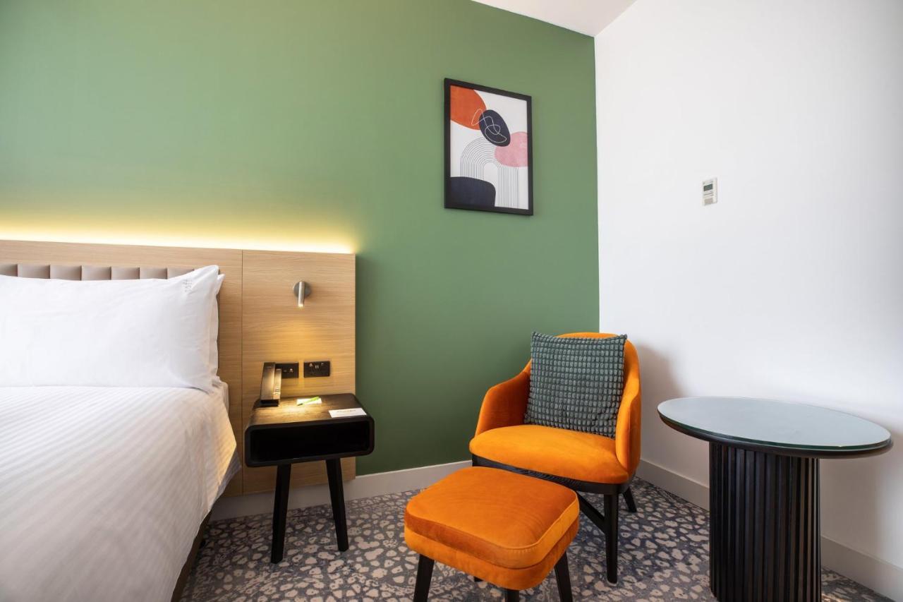 Holiday Inn Dandenong By Ihg Exterior photo
